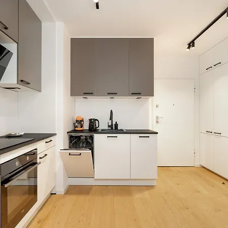 Prestizowe W Poznaniu Z Sypialnia I Parkingiem By Renters דירה